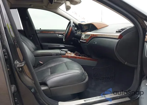 2011 Mercedes-Benz S 550 из США, поврежденный, VIN WDDNG7BB3BA363498